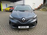 Renault Clio V Intens E-TECH 140 - Renault Clio: Automatik
