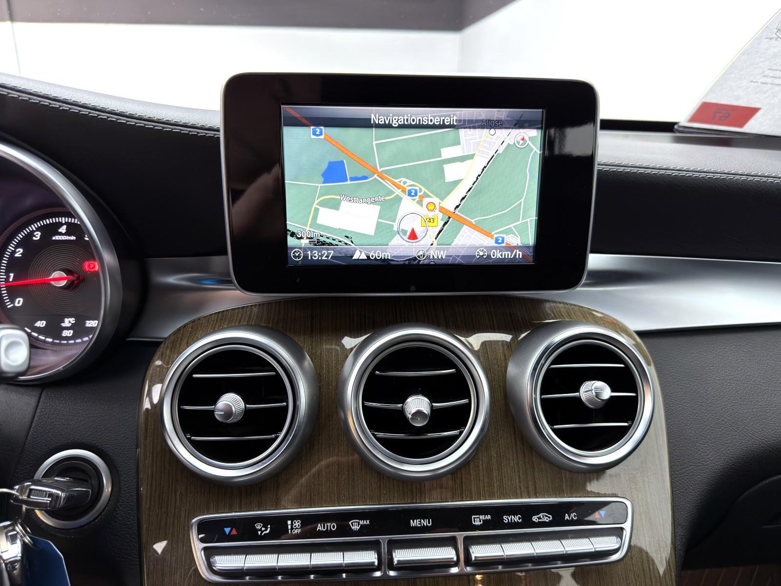 Mercedes-Benz GLC 250 4Matic *LED*SHZ*Navi*RFK*