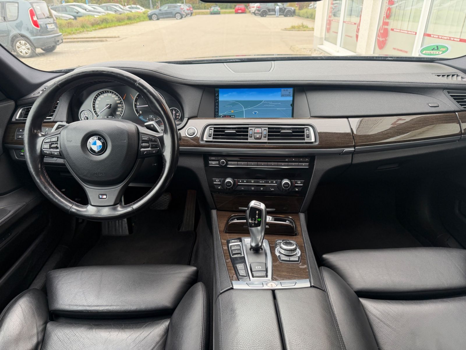 2011 BMW 730