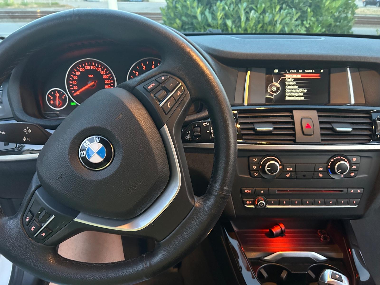 BMW X3 xDrive20i xLine AT Auto.Panorama