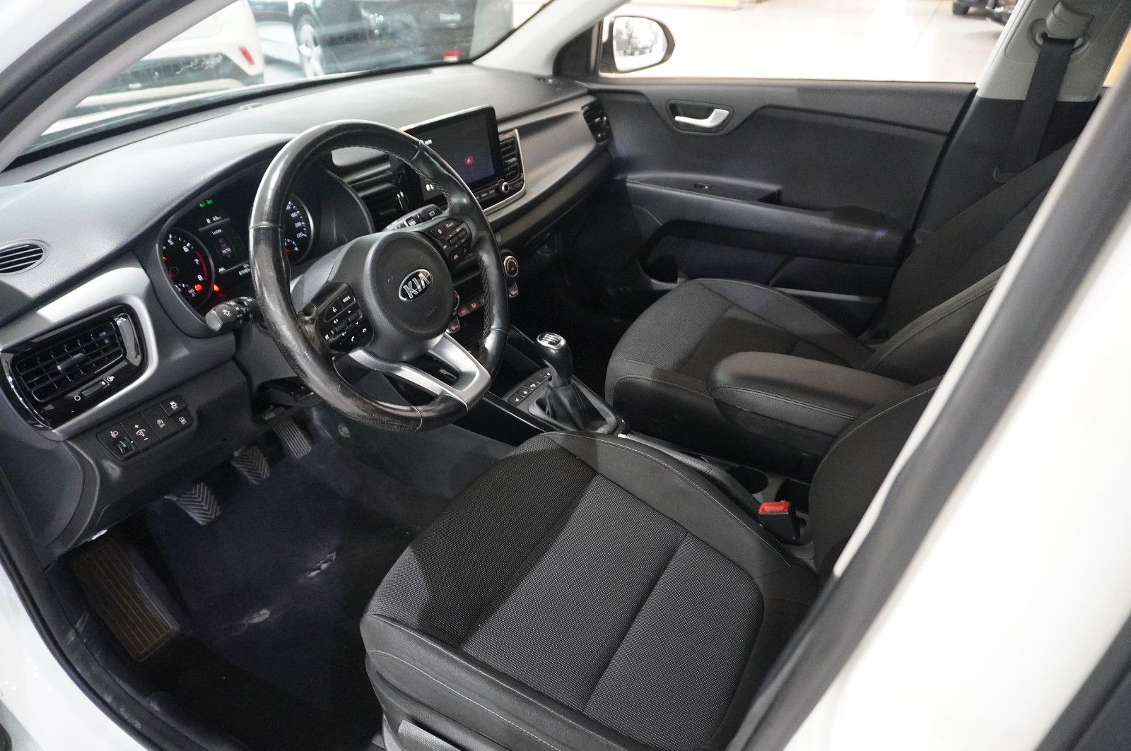 Fahrzeugabbildung Kia Rio 1.0 T-GDI SPIRIT 5-TÜR NAVI/LED/KAMERA/DAB+