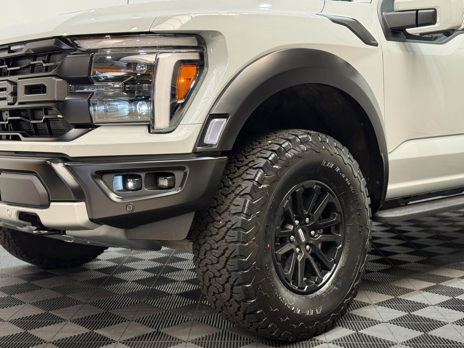 Fahrzeugabbildung Ford F-150 RAPTOR  EcoBoost®  3.5L V6 *MY25*