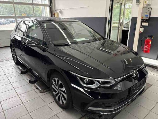 Golf VIII 2.0 TDI DSG PANO+IQ.LIGHT+RFK+HEAD-UP+