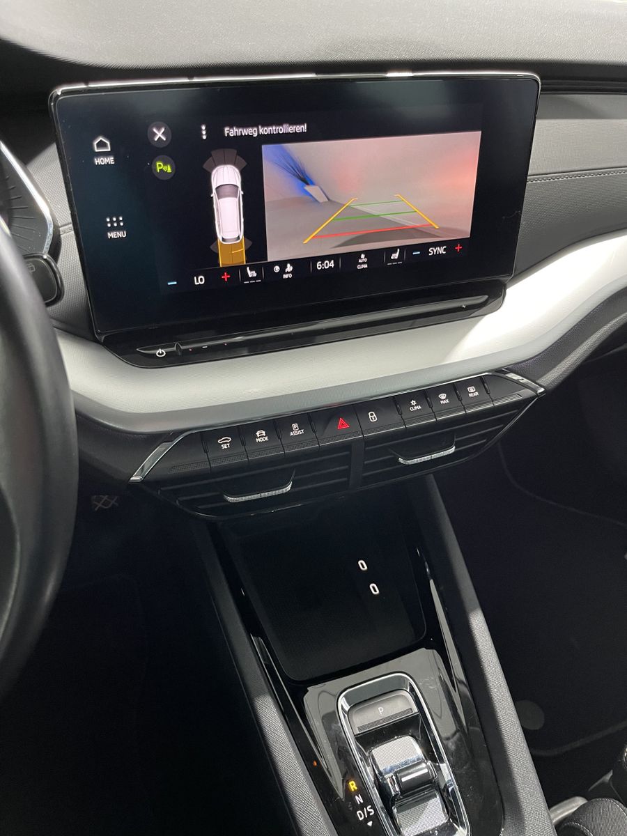 Fahrzeugabbildung SKODA Octavia 2.0 TDI*LED-Matrix*Cam*ACC*STHZ*Navi*