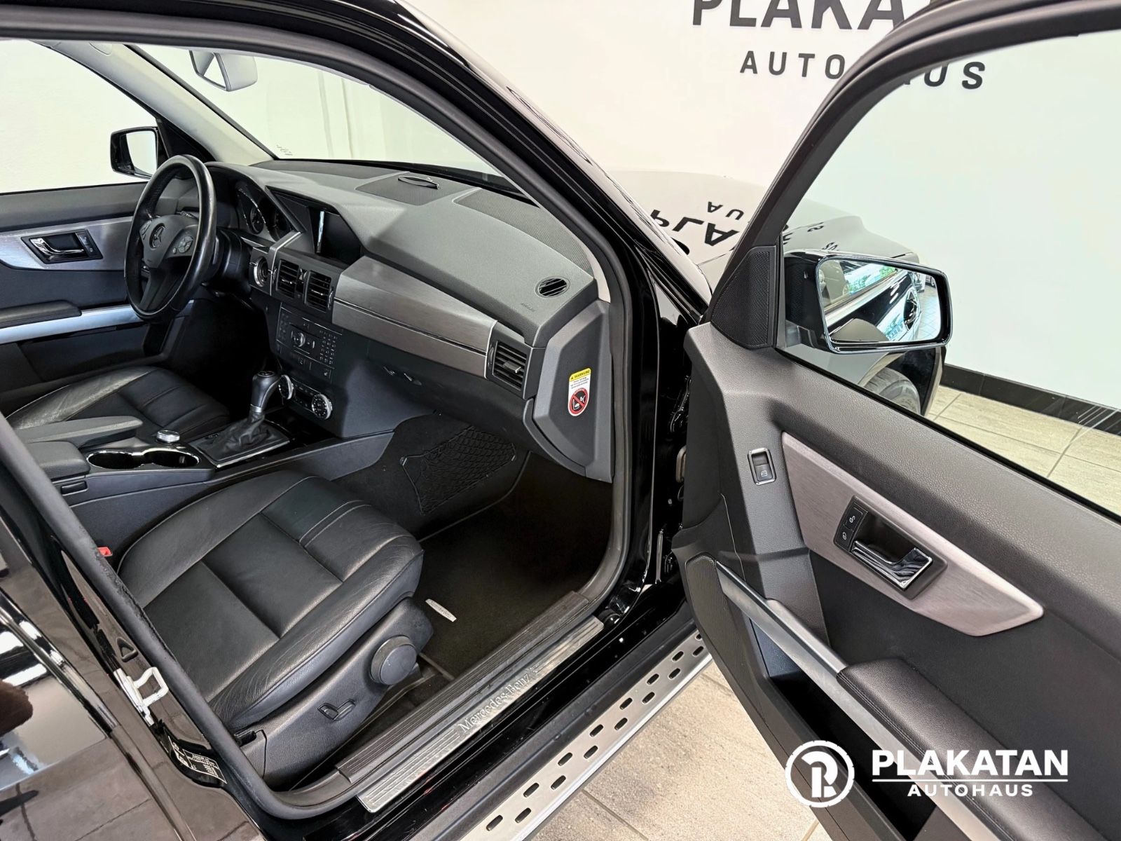 Fahrzeugabbildung Mercedes-Benz GLK 320 CDI 4Matic Navi Leder Panorama Bi-Xenon