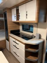 Hobby Deluxe 540 KMFe incl. Vorzelt, voll ausgestattet - Hobby Deluxe