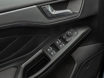 Ford Focus Turnier 1.0 Cool & Connect Family-Paket