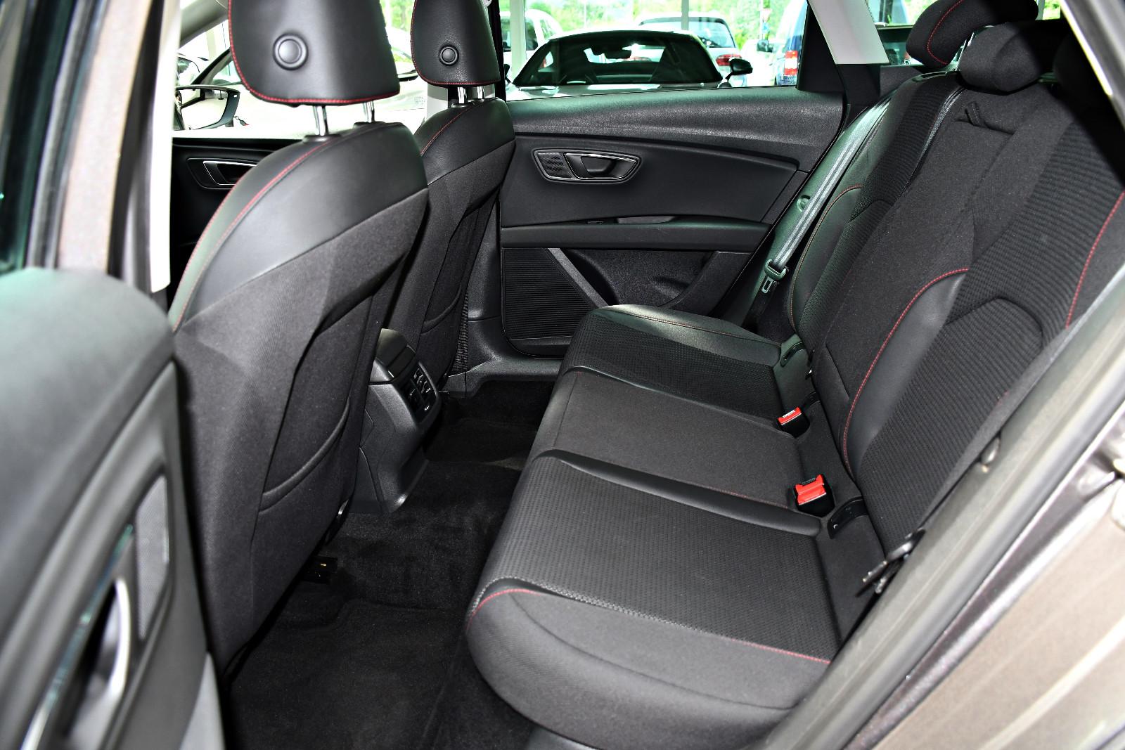 SEAT Leon ST FR 1.8 TSI DSG – 180 ch – LED – Navigation - 1ère main