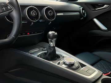 Fahrzeugabbildung Audi TT 2.0 TFSI Coupe s-Line Matrix Virtual Leder