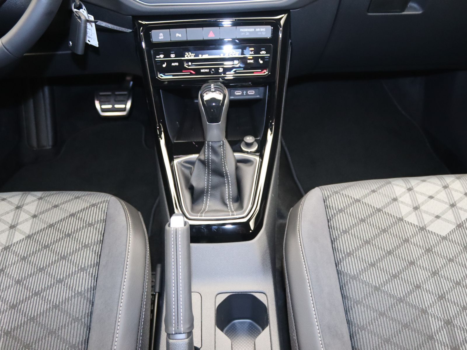 Volkswagen T-Cross - Bild 9