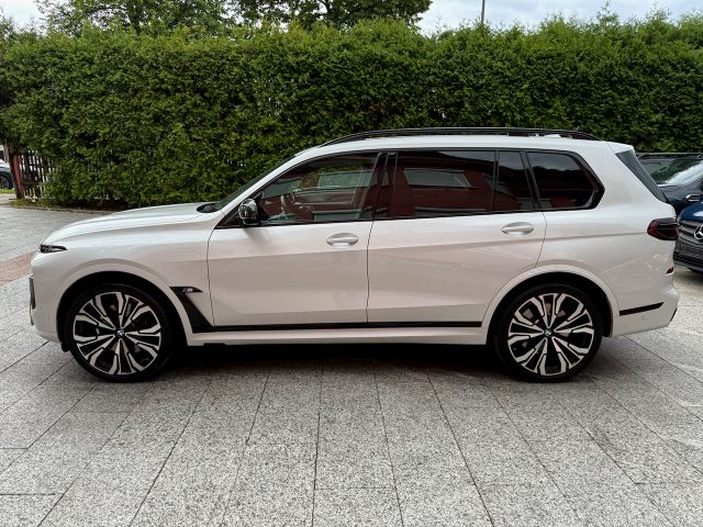 BMW X7 M60i *Sky Lounge*Carbonpaket*23 Zoll*7-Sitzer