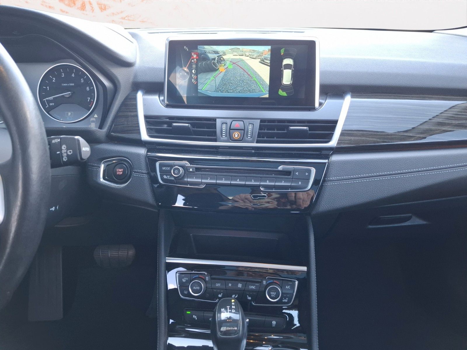 Fahrzeugabbildung BMW Active Tourer 225xe Sport Line ! RFK ! PANORAMA