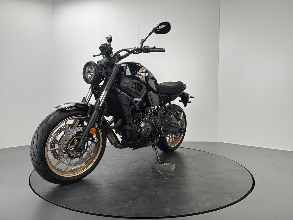 Fahrzeugabbildung Yamaha XSR 700 *TAGESZULASSUNG MJ24