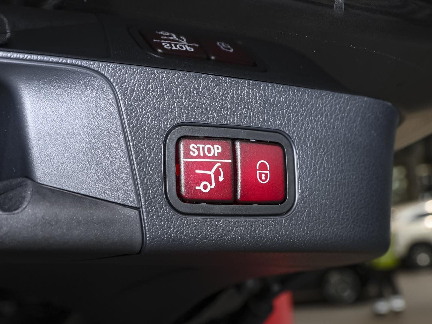 Mercedes-Benz GLB 200 AMG Advanced Panorama Ambiente Keyless foto 13