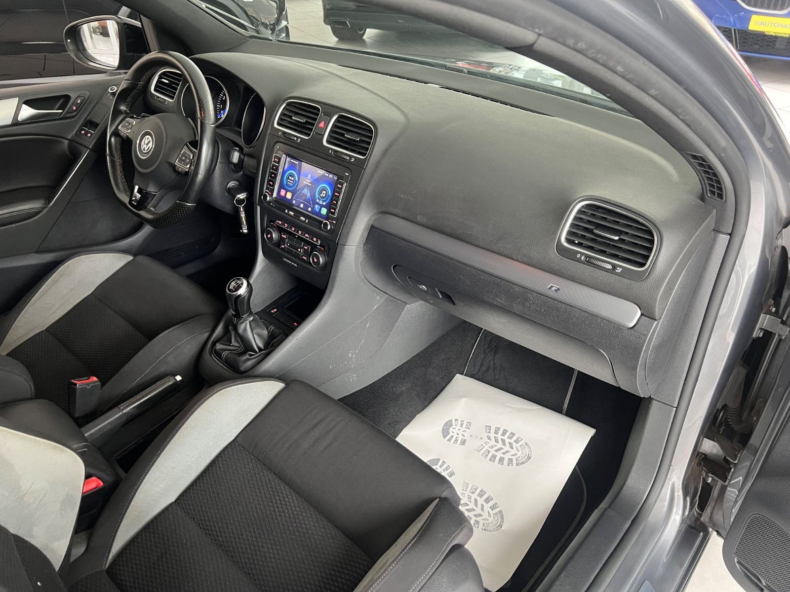 Fahrzeugabbildung Volkswagen Golf VI R 4Motion