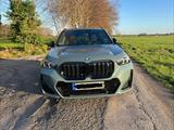 BMW iX1 xDrive30 M Sport Panorama Harman/Kardon  - BMW iX1 mit Elektro-Antrieb: Alcantara