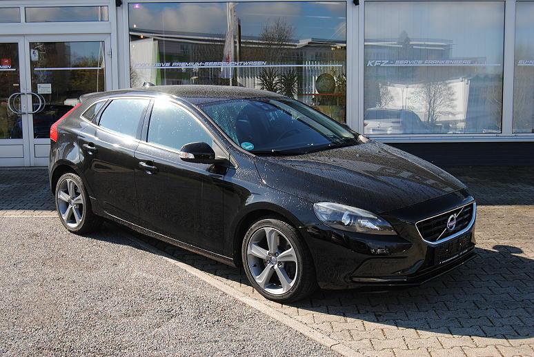Volvo V40 D3 Automatik YOU!.8xRäder.Navi.Xenon.Sitzh.