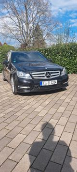 Mercedes-Benz 200 - Mercedes-Benz 200 mit Benzin-Antrieb: Kombi