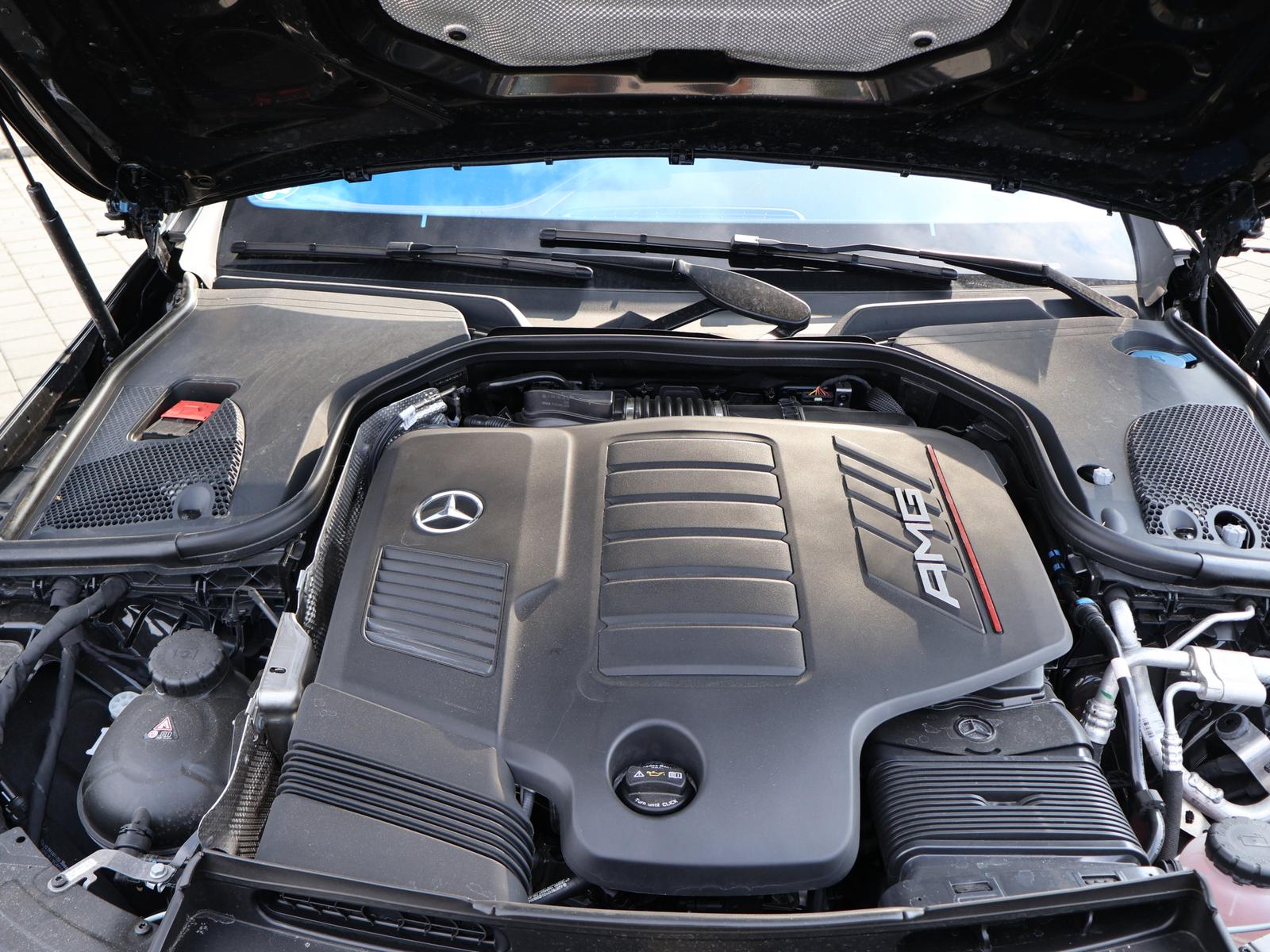 Mercedes-Benz AMG GT 53 4M+ KeyGo-SoftClose-Navi-AHK-Burmester