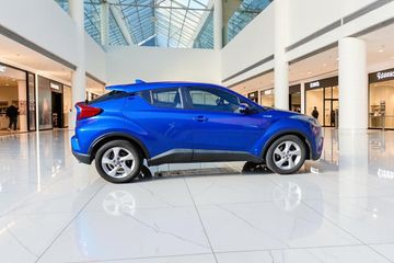 Toyota C-HR - 4