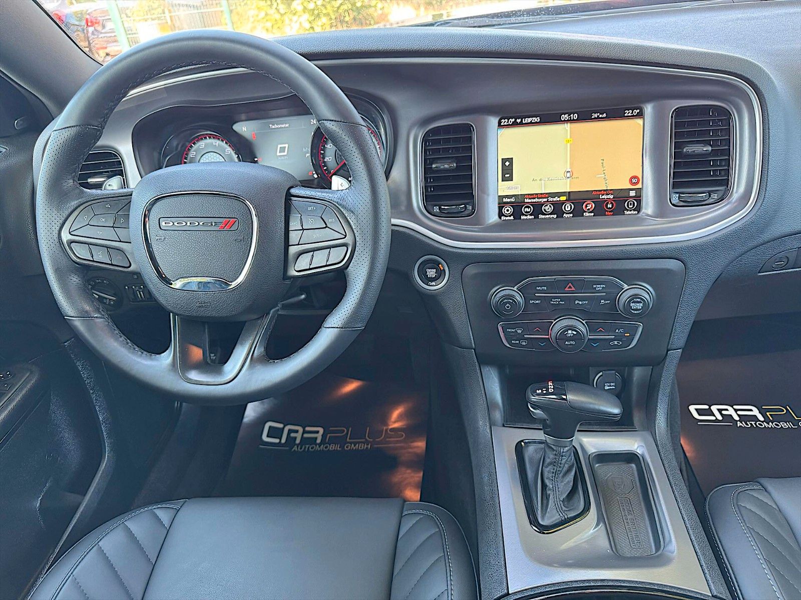 Fahrzeugabbildung Dodge Charger 5.7 V8 HEMI SRT R/T BLACK Performance