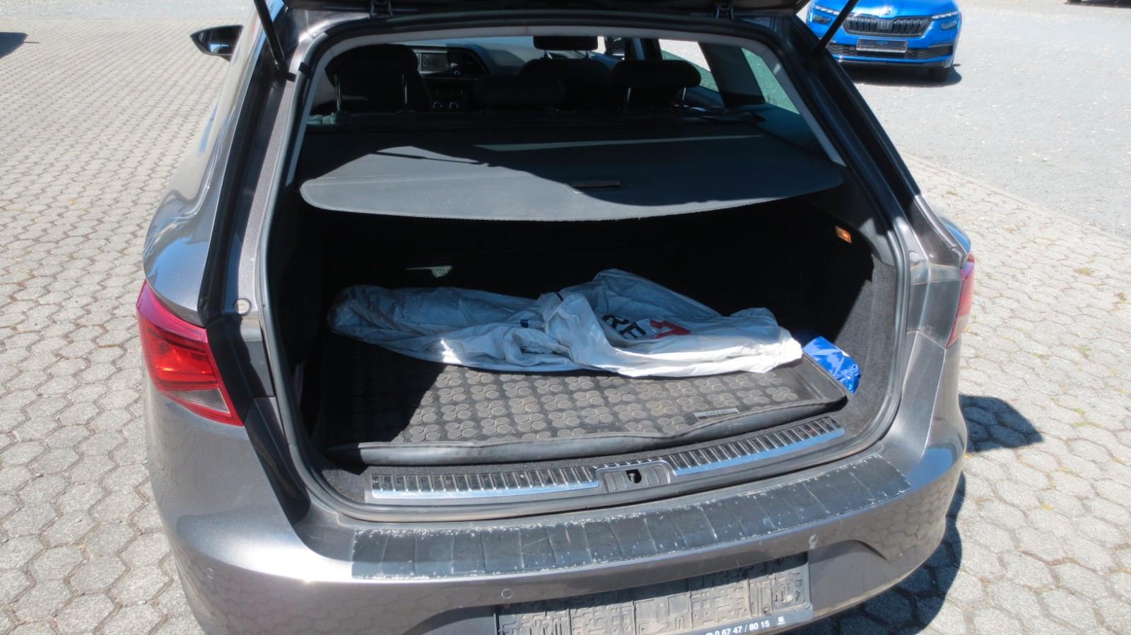 Seat Leon 1.4 TSI ST Style *NAVI/LED/AHK*