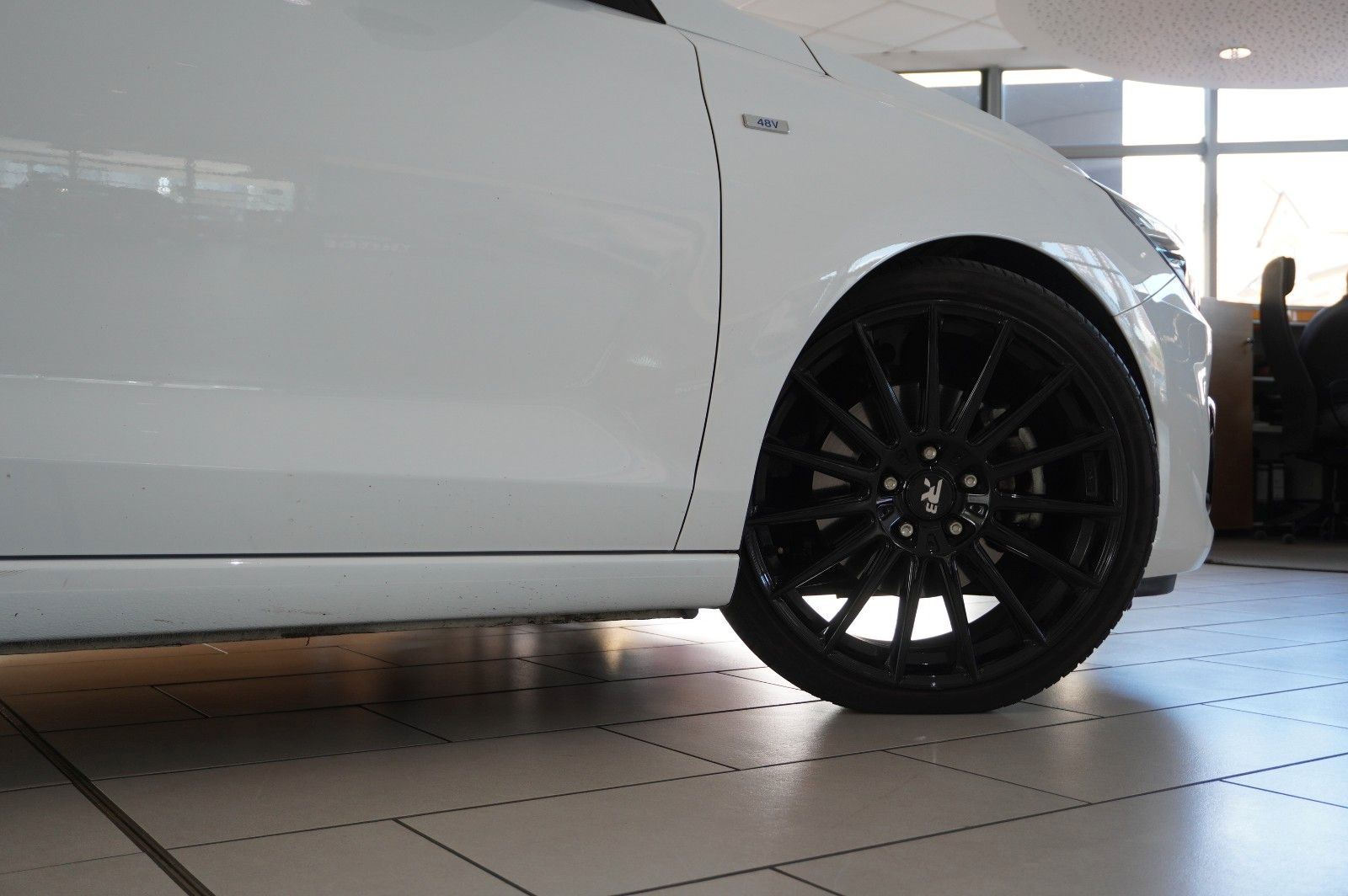 Fahrzeugabbildung Hyundai i30 LIM. 1.5 T-GDI 48V NAVI/LED/SPORT/KAMERA/DAB