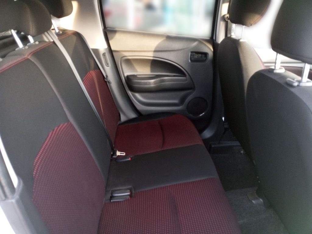 Fahrzeugabbildung Mitsubishi Space Star Spirit+ Black 1.2 Benziner 5-Gang