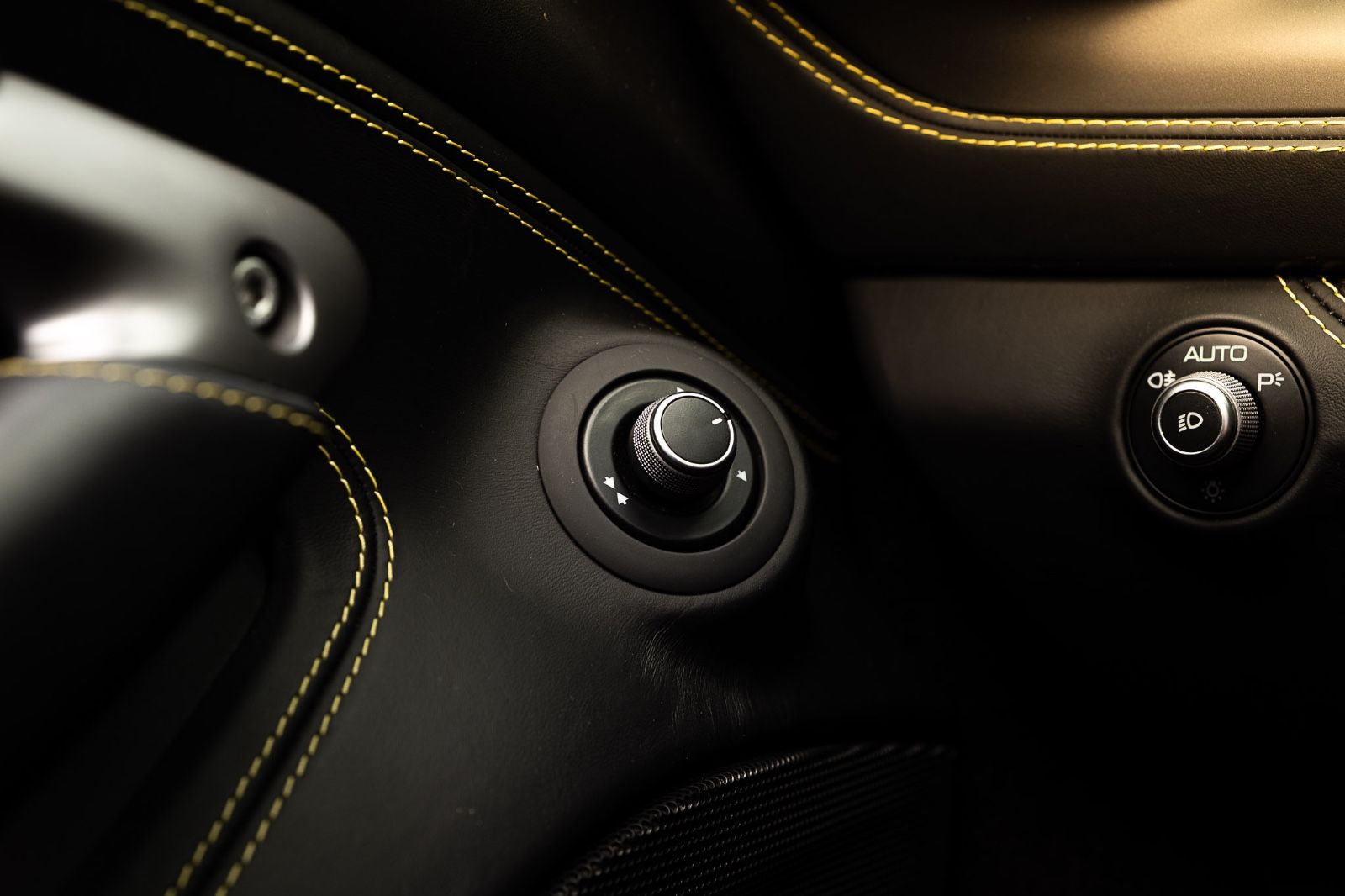 Ferrari F8 Spider *LIFT* AFS1*CARBON* Racing Seats * foto 17