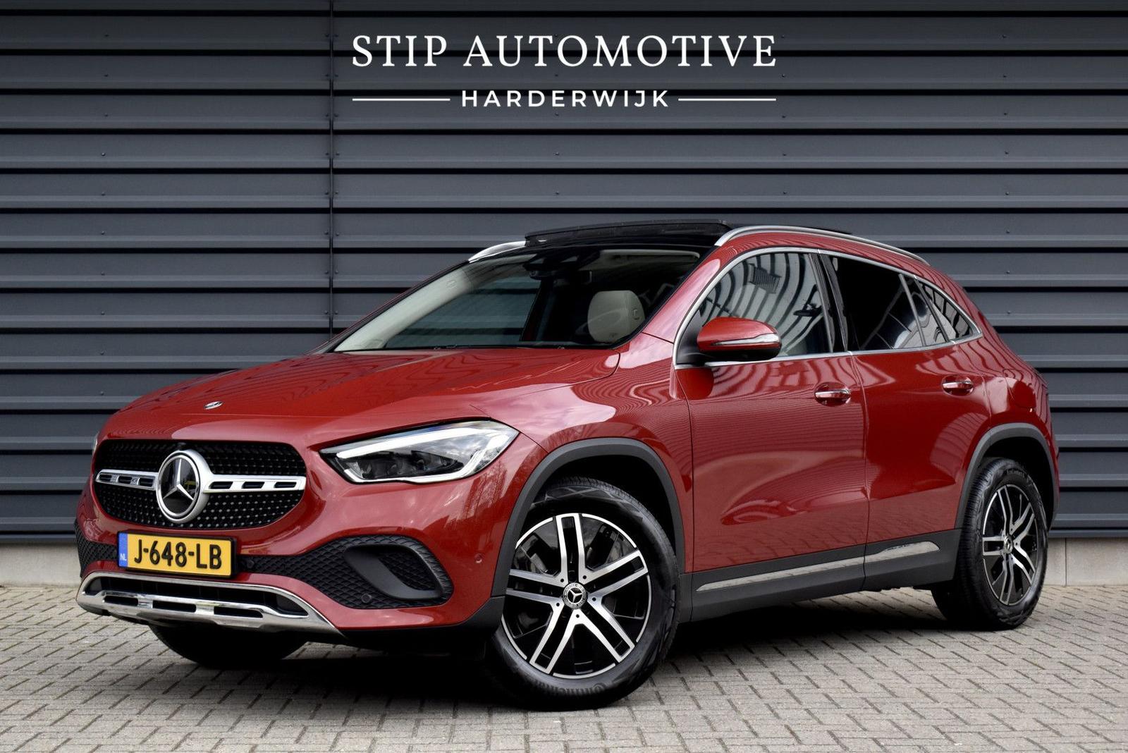 Mercedes-Benz GLA 250 4MATIC 224pk Premium Plus | Panoramadak