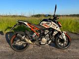 KTM Duke 125 - NAKED BIKE VON 81 BIS 125 CCM