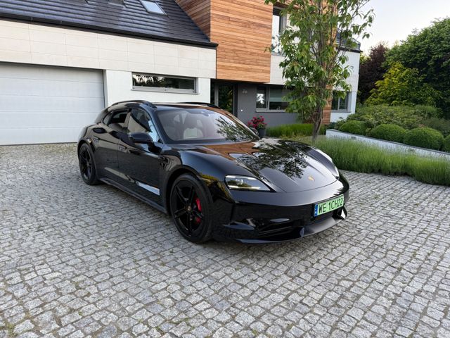 Porsche Taycan Sport Turismo 4 S Active Ride