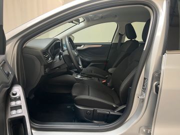 Ford Focus - 8