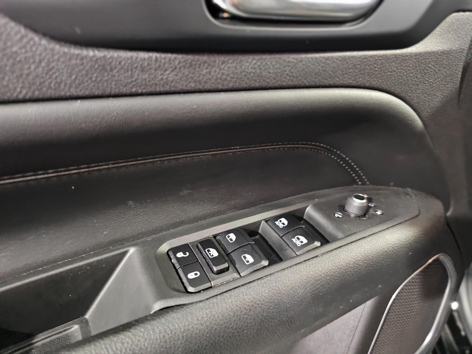 Jeep Compass Night Eagle Mild-Hybrid FWD*1.HAND