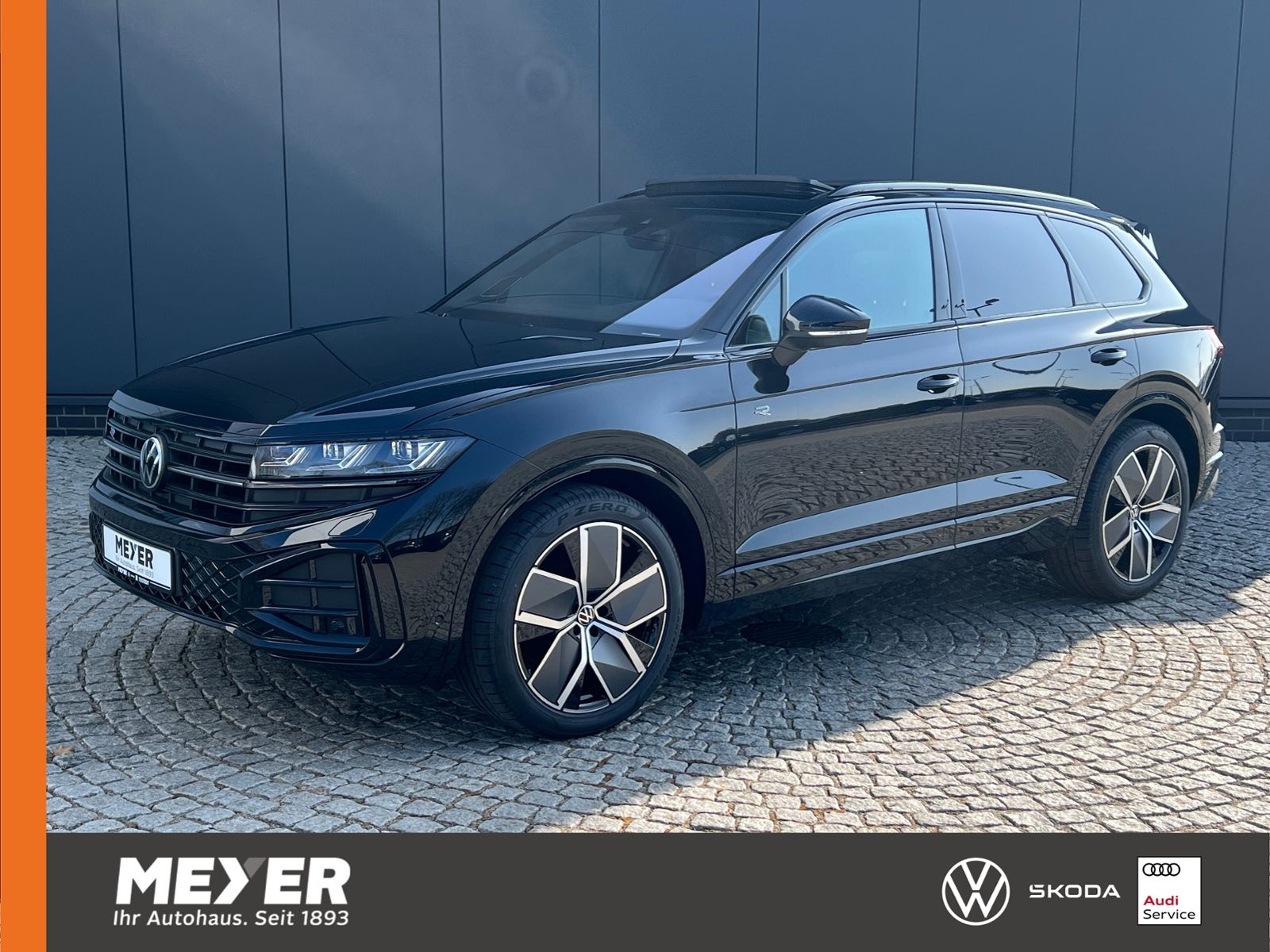 Fahrzeugabbildung Volkswagen Touareg  R-Line 3.0 V6 TDI 4MOTION TipTronic *Le