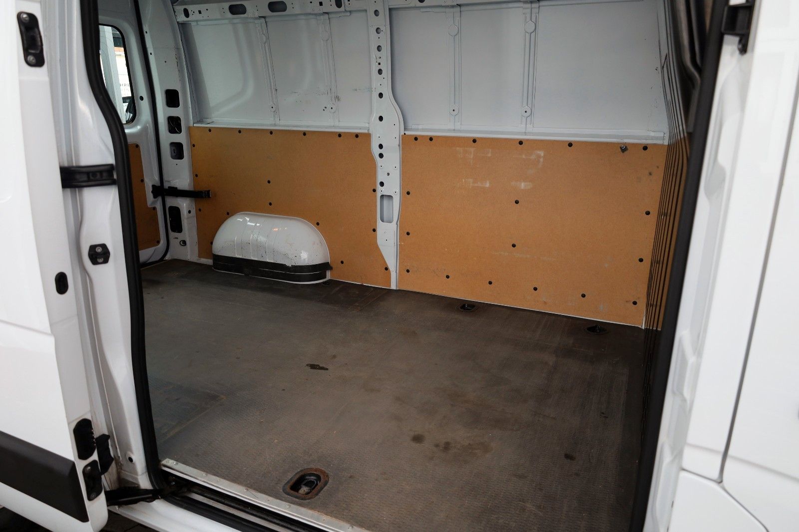 Fahrzeugabbildung Renault Master III Kasten L2H2 HKa 3,5t Klima,Kamera,AHK