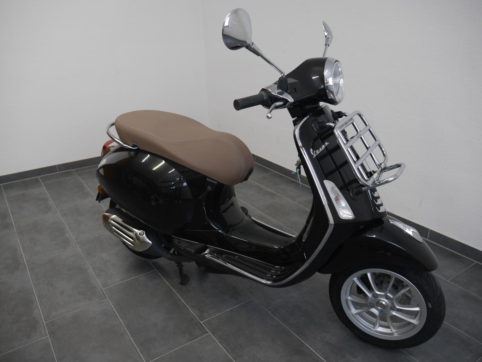 Vespa Primavera 50 // 1.Hand // Extras // 360km