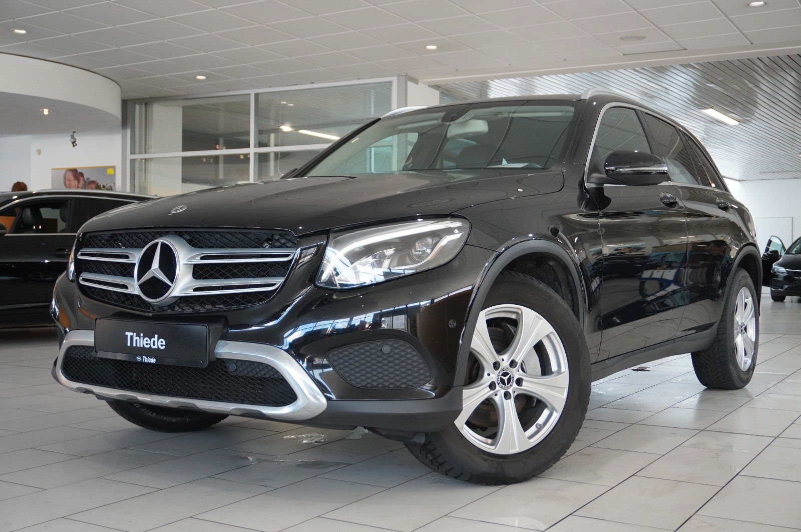 Fahrzeugabbildung Mercedes-Benz GLC 250D EXCLUSIVE 4M 9G-TRONIC NAVI/LED/SPORT