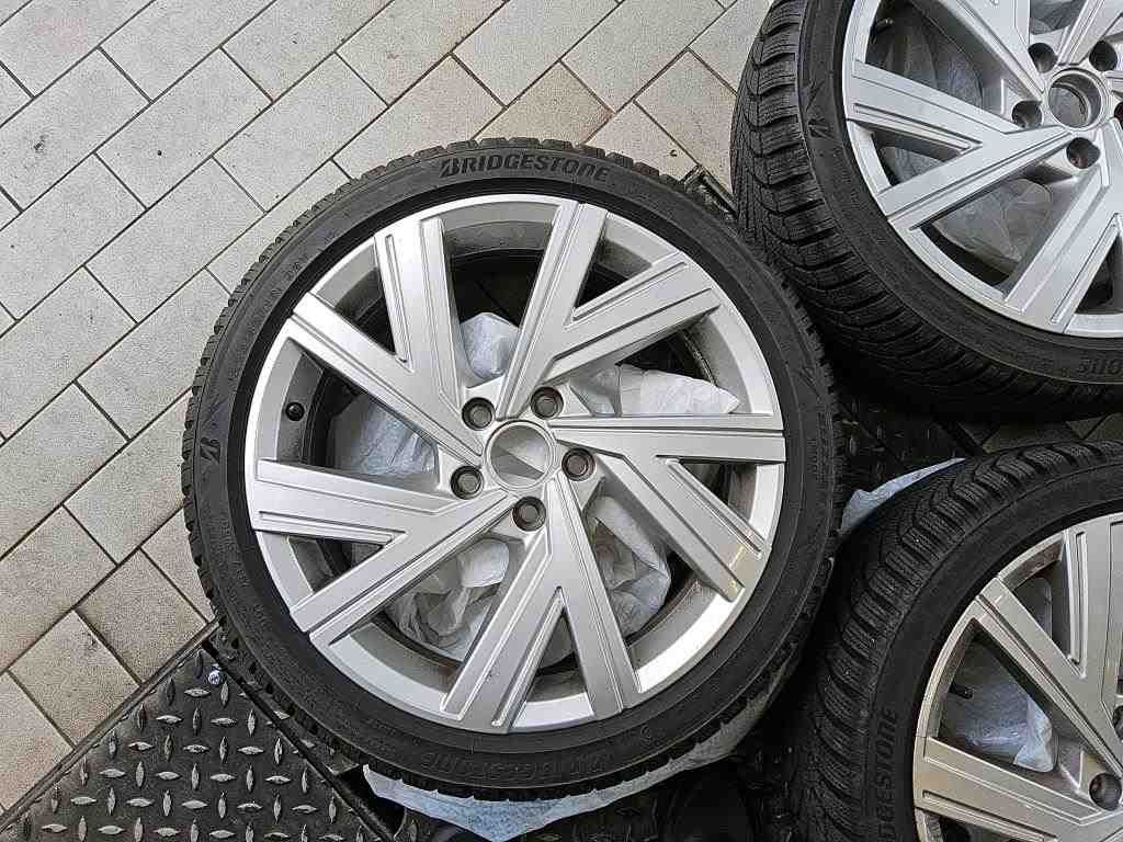 Volkswagen Golf - Bild 7