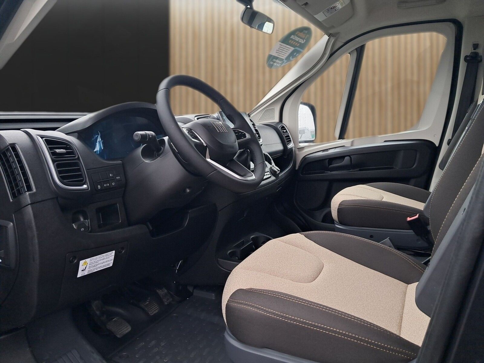 Fahrzeugabbildung Forster T F745 EB LTE,Solar,Markise,Lithium,Hubbett