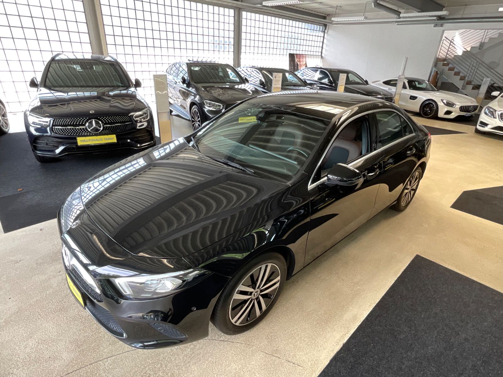Fahrzeugabbildung Mercedes-Benz A 200 Lim. *AMBIENTE*LEDER-BRAUN* Exclusive *
