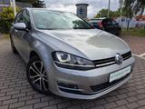 Volkswagen Golf VII Allstar BMT Bi-Xenon Gr.Winterpaket +WR - mit Benzin-Antrieb: Winterpaket