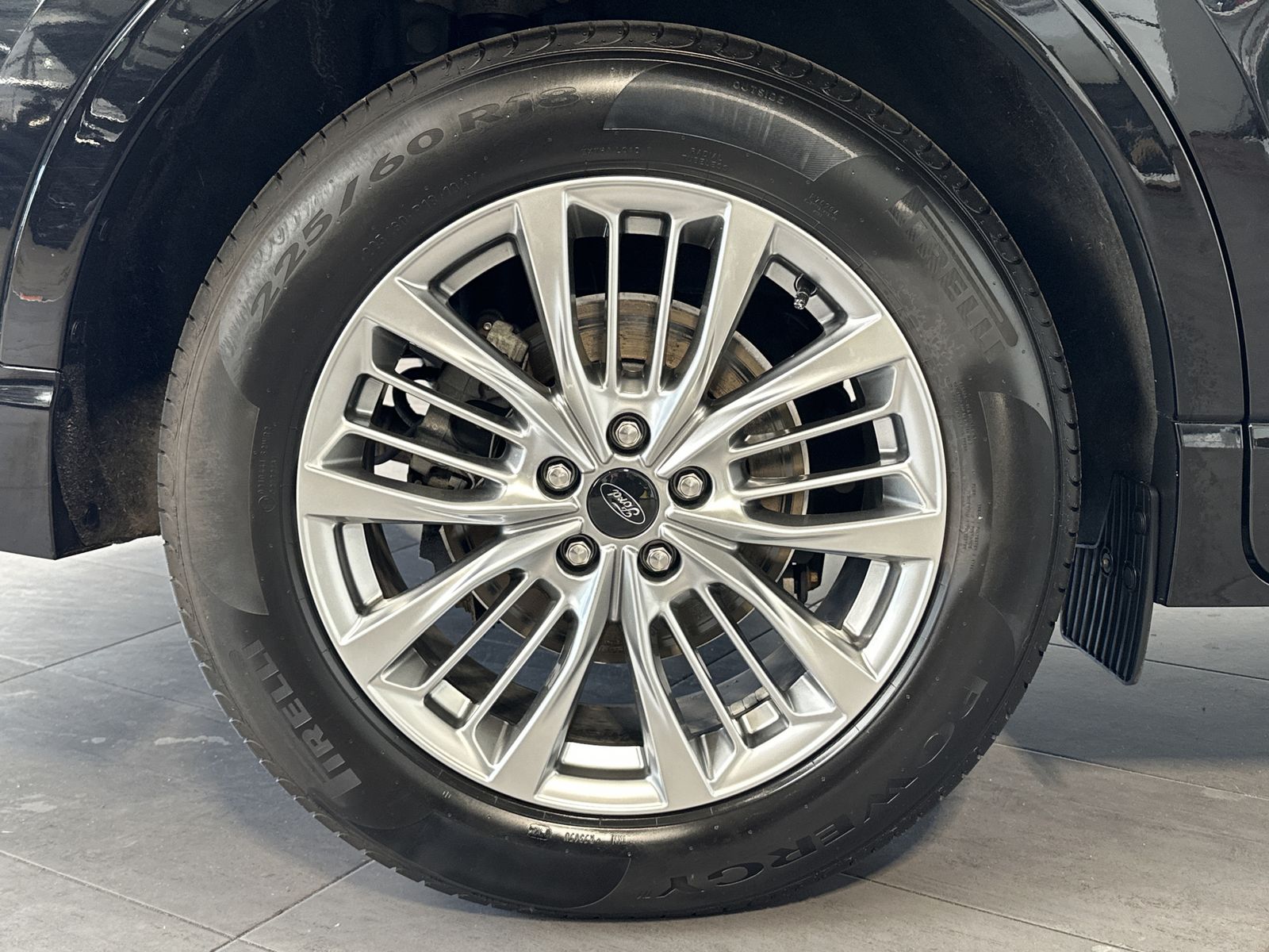 Fahrzeugabbildung Ford Kuga 2.5 Plug-In Hybrid Vignale NAV+LED+AHK+KAM