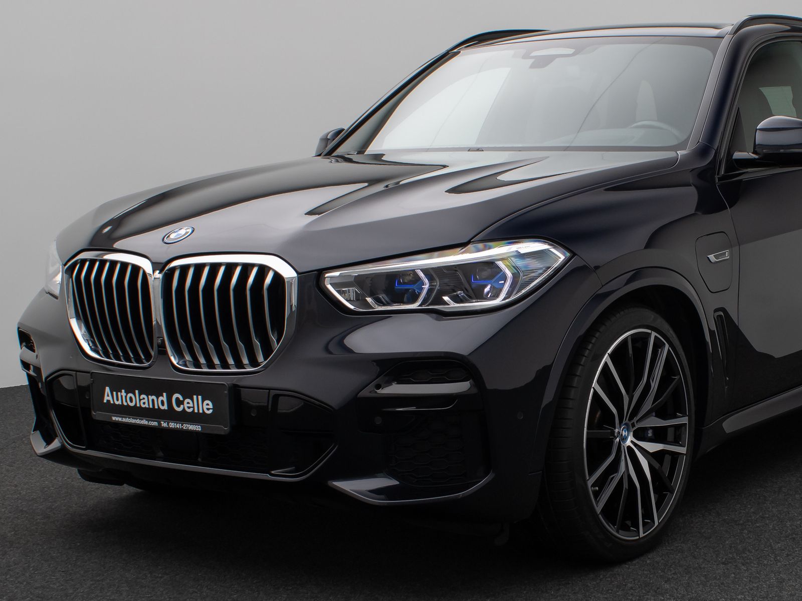 Fahrzeugabbildung BMW X5 xD45e M Sport Laser 360° HUD DAB HiFi 22Zoll