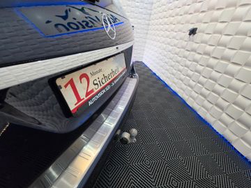 Mercedes E 200 - 5