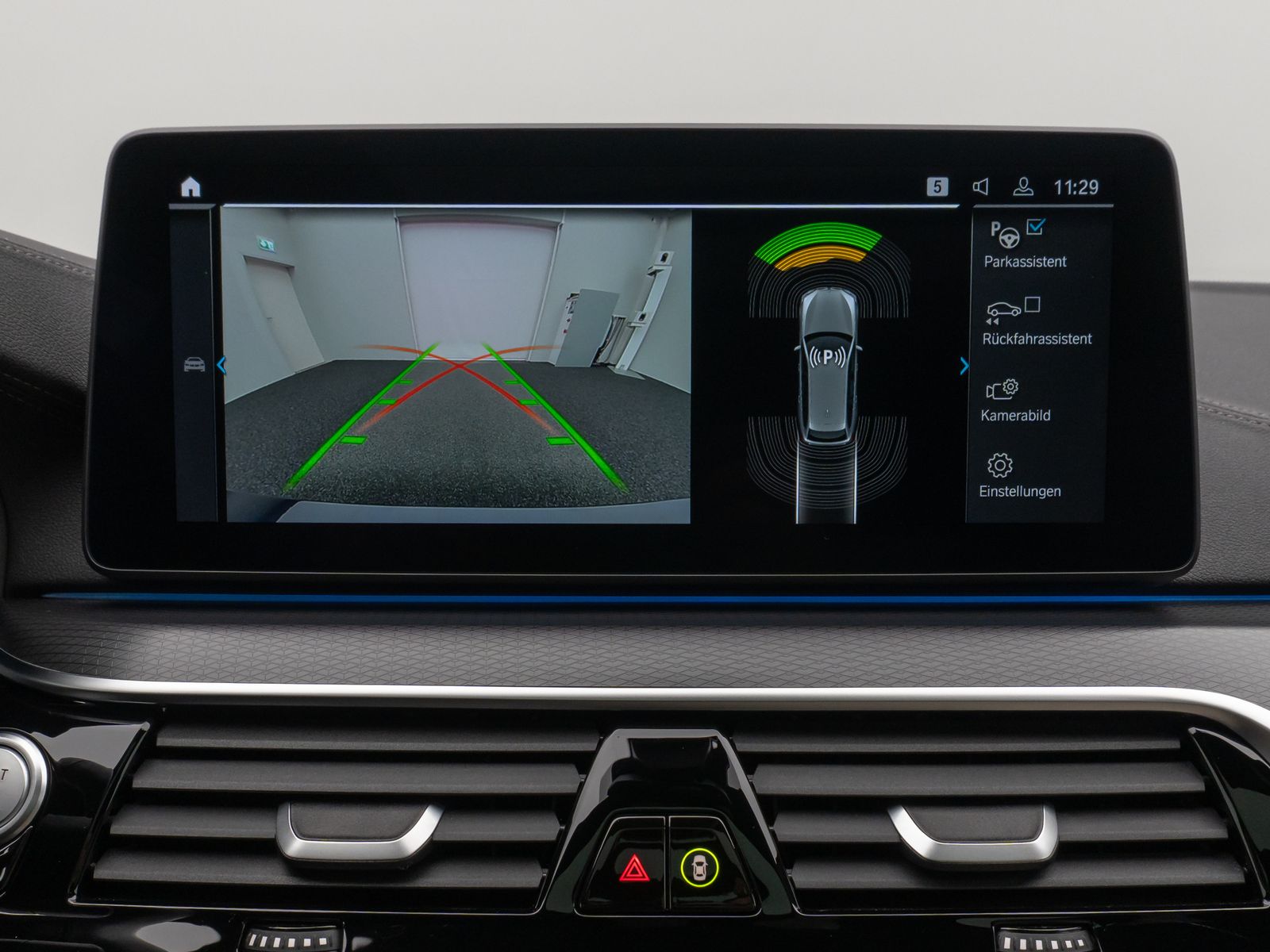 Fahrzeugabbildung BMW 530e xD M Sport Pro Panoram Kamera Laser HUD H/K