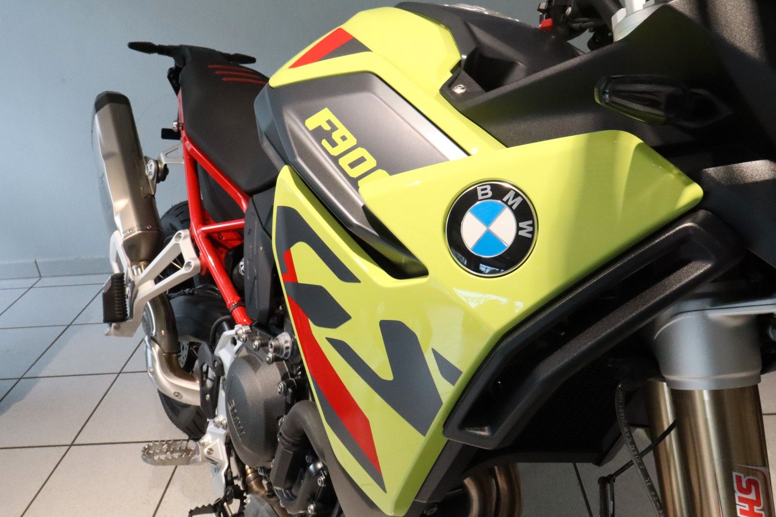 Fahrzeugabbildung BMW F900GS mit Enduro Paket