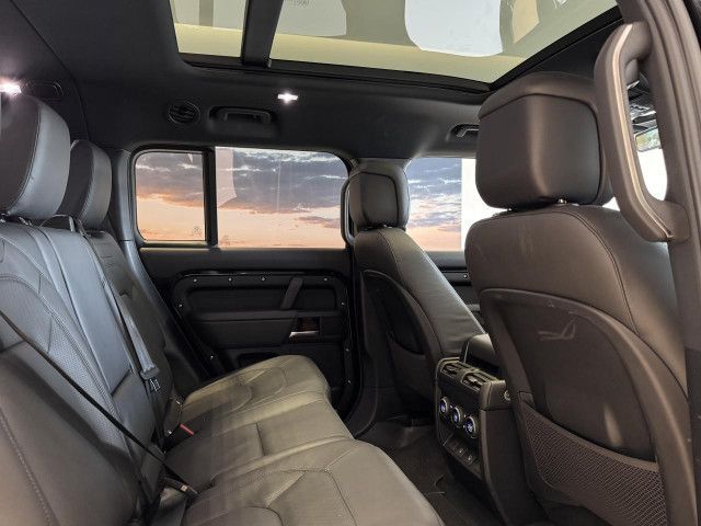 Foto Nummer 5: LAND ROVER Defender