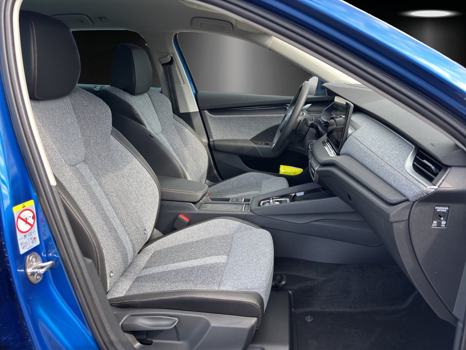 Fahrzeugabbildung SKODA Octavia Combi Balance 1,5 TSI mHEV 110 kW DSG