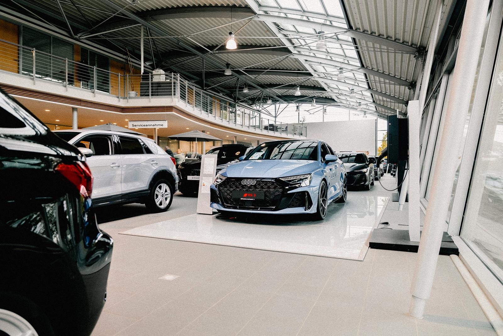 showroom-image-bottom